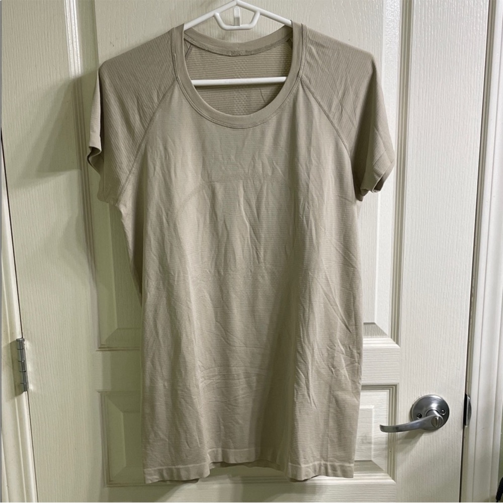 Lululemon top